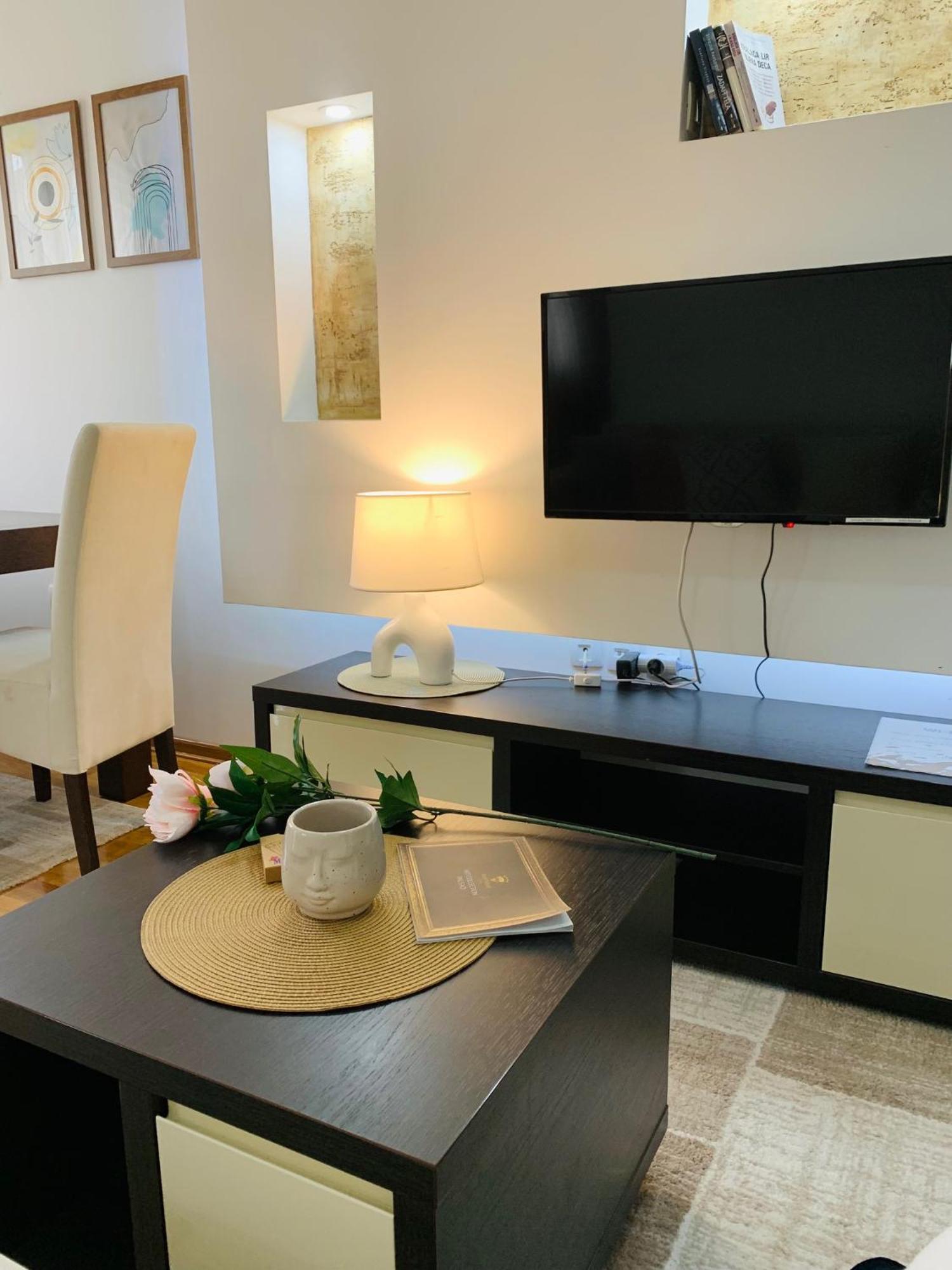 Beli Apartman U Zlatiborskim Konacima Bele Vode Bb Esterno foto